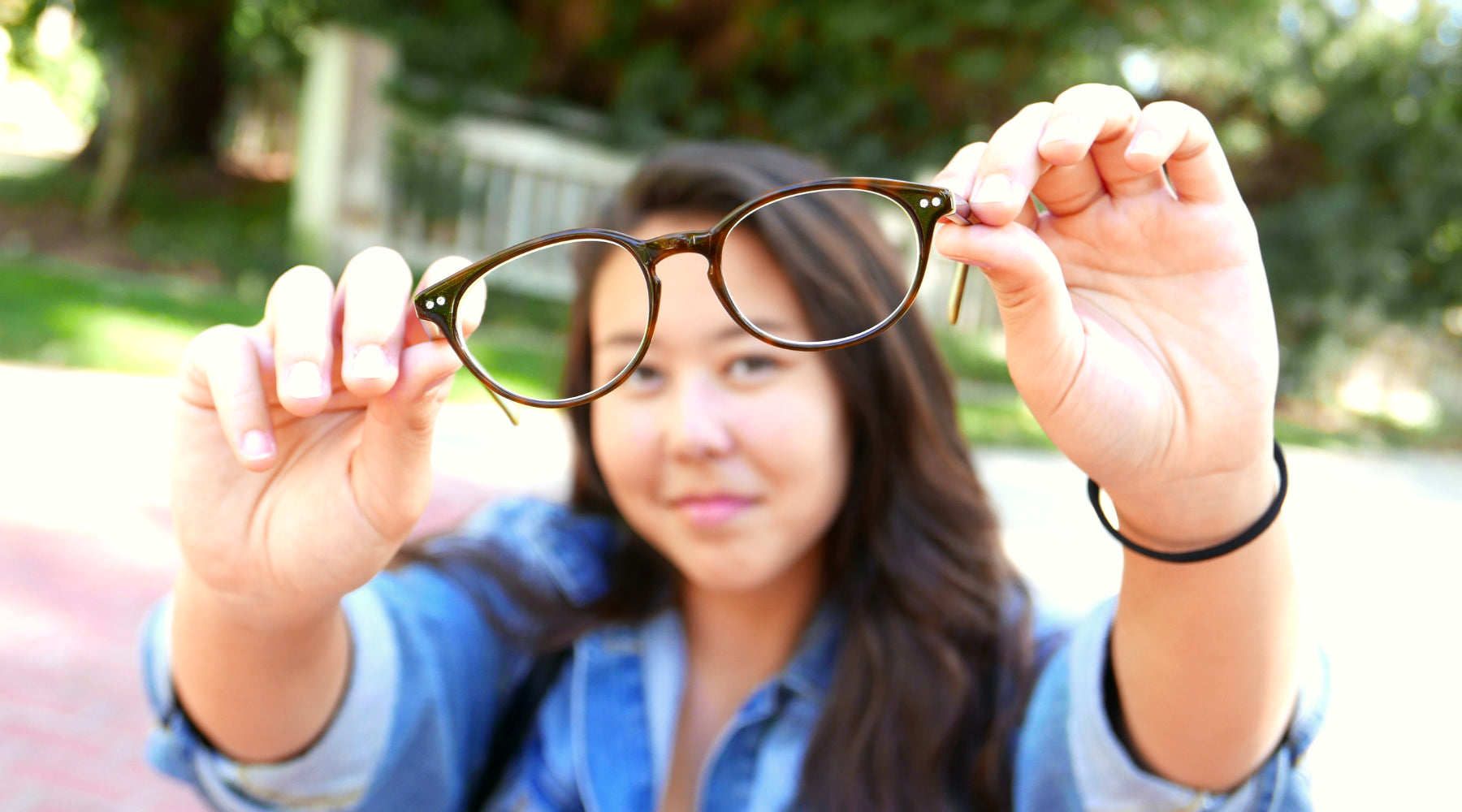 Balancing Health and Fashion with Blue Light Blocking Glasses