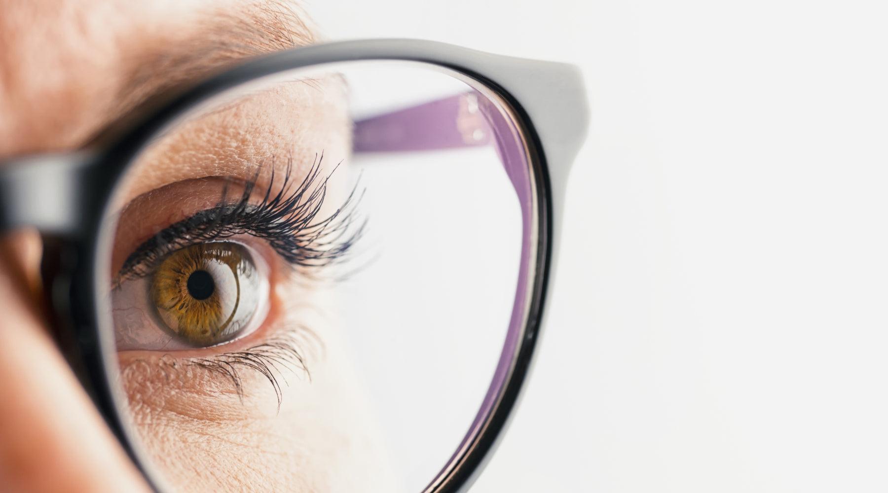 How Smoking Affects Your Eyes